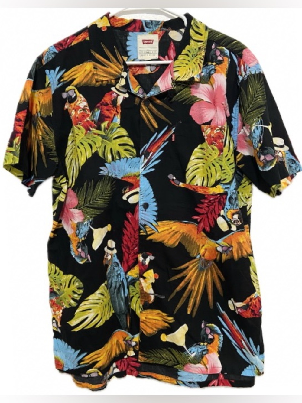 Levi's Men's Hawaiian Tropical Parrot Cotton Short Sleeve Button Down Shirt (L)